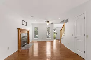 2803 Woodhaven Dr, Champaign, IL 61822 - Photo 8