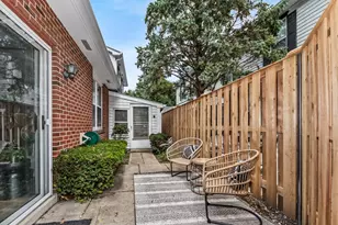 9029 Lincolnwood Dr, Evanston, IL 60203 - Photo 16