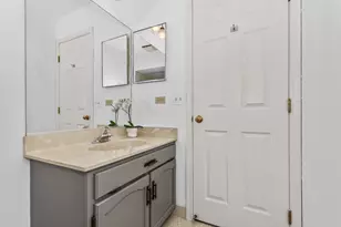 9029 Lincolnwood Dr, Evanston, IL 60203 - Photo 12