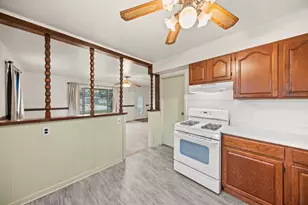 159 Blackhawk Dr, Park Forest, IL 60466 - Photo 10