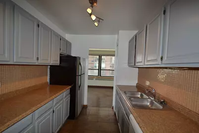 4180 N Marine Drive #605, Chicago, IL 60613 - Photo 2
