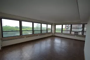 4180 N Marine Dr, Chicago, IL 60613 - Photo 6