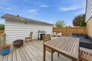 3231 W 99th St, Evergreen Park, IL 60805 - Photo 18