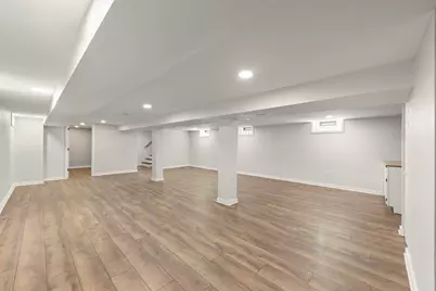 9039 S Jeffery Boulevard, Chicago, IL 60617 - Photo 22