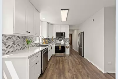 9039 S Jeffery Boulevard, Chicago, IL 60617 - Photo 6