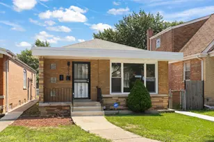 9039 S Jeffery Blvd, Chicago, IL 60617 - Photo 2