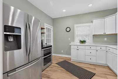 127 W Moore Street, Ottawa, IL 61350 - Photo 6