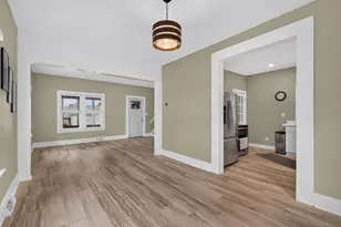 127 W Moore St, Ottawa, IL 61350 - Photo 10