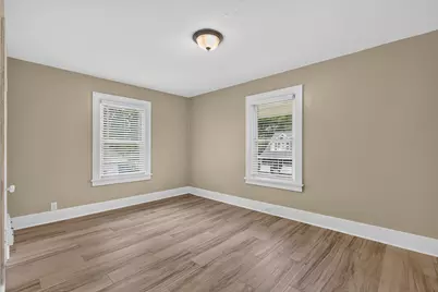 127 W Moore Street, Ottawa, IL 61350 - Photo 20