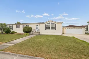 22924 S Pine Valley Dr, Frankfort, IL 60423 - Photo 2