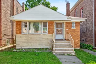 833 N Keeler Ave, Chicago, IL 60651 - Photo 1