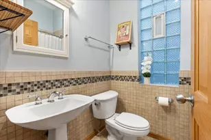 2139 W Crystal St, Chicago, IL 60622 - Photo 14