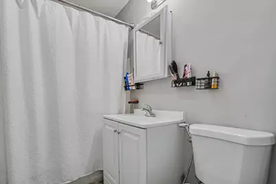 2401 W Balmoral Avenue #1C, Chicago, IL 60625 - Photo 8