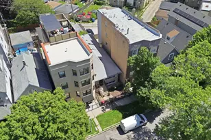 2922 W Nelson St, Chicago, IL 60618 - Photo 40