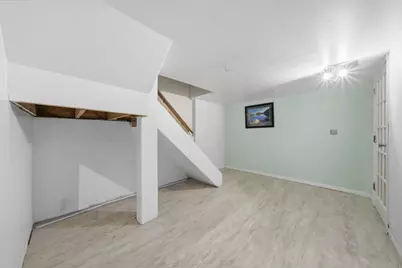 2922 W Nelson Street, Chicago, IL 60618 - Photo 26