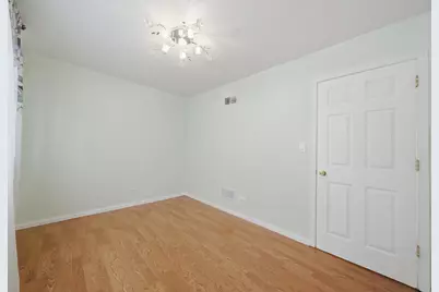2922 W Nelson Street, Chicago, IL 60618 - Photo 22