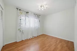 2922 W Nelson St, Chicago, IL 60618 - Photo 20
