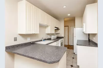 3240 N Racine Avenue #1, Chicago, IL 60657 - Photo 4