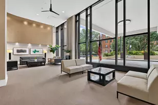 3930 N Pine Grove Ave, Chicago, IL 60613 - Photo 2