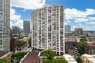 3930 N Pine Grove Ave, Chicago, IL 60613 - Photo 1