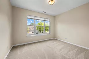 3029 Lexington Ln, Glenview, IL 60026 - Photo 10