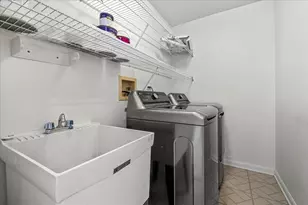 3029 Lexington Ln, Glenview, IL 60026 - Photo 12