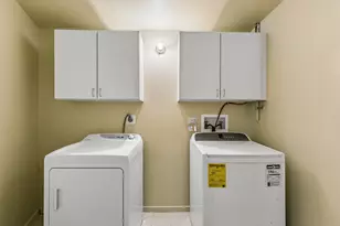360 W Illinois St, Chicago, IL 60654 - Photo 22
