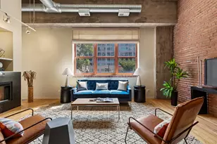 360 W Illinois St, Chicago, IL 60654 - Photo 4