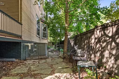 413 Dempster Street, Evanston, IL 60201 - Photo 38