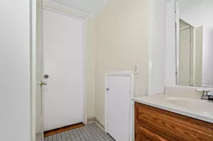 413 Dempster St, Evanston, IL 60201 - Photo 16