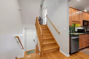 3809 N Milwaukee Ave, Chicago, IL 60641 - Photo 2