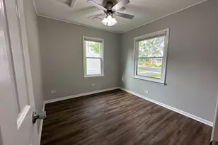 37 S Heather Dr, Crystal Lake, IL 60014 - Photo 14