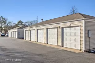 1621 Westminster Dr, Naperville, IL 60563 - Photo 14