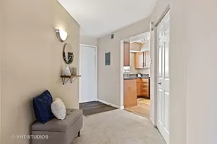 1621 Westminster Dr, Naperville, IL 60563 - Photo 40