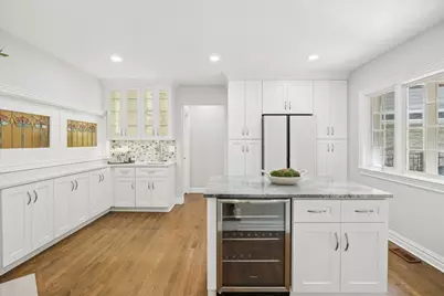 1330 Maple Avenue, Downers Grove, IL 60515 - Photo 10