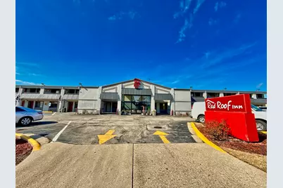 9424 Waukegan Road, Morton Grove, IL 60053 - Photo 2