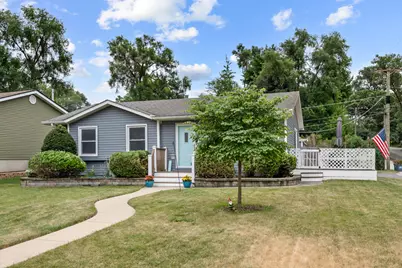 301 Channel Drive, Island Lake, IL 60042 - Photo 2