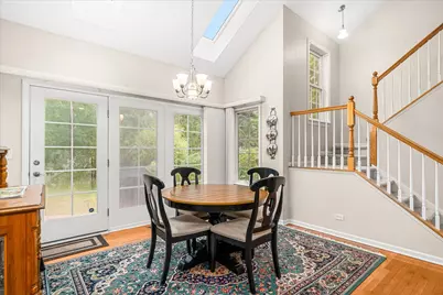 447 Lake Run Court, North Aurora, IL 60542 - Photo 10