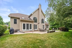 447 Lake Run Ct, North Aurora, IL 60542 - Photo 24