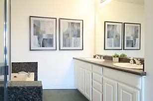 343 W Old Town Ct, Chicago, IL 60610 - Photo 14
