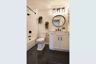 343 W Old Town Court #508, Chicago, IL 60610 - Photo 16