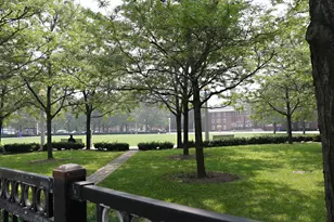 343 W Old Town Ct, Chicago, IL 60610 - Photo 4
