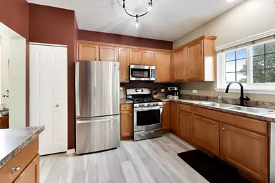 833 Briarcliff Drive, Minooka, IL 60447 - Photo 10