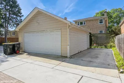 96 Forest Avenue #2, Riverside, IL 60546 - Photo 12