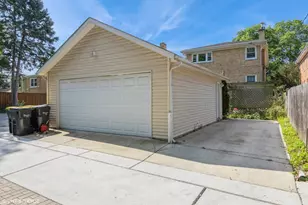 96 Forest Ave, Riverside, IL 60546 - Photo 12