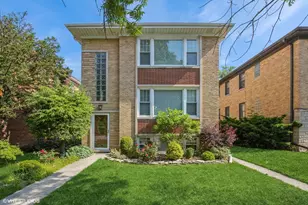 96 Forest Ave, Riverside, IL 60546 - Photo 1