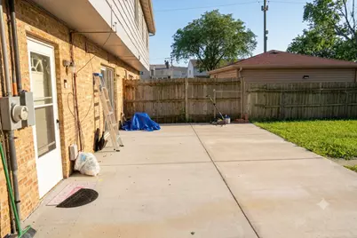 9406 N Oak Avenue, Des Plaines, IL 60016 - Photo 20