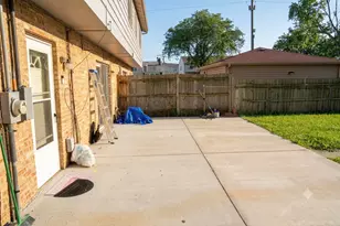 9406 N Oak Ave, Des Plaines, IL 60016 - Photo 20