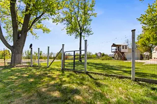9909 Winn Rd, Spring Grove, IL 60081 - Photo 18