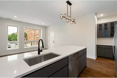 416 E 50th Place #3W, Chicago, IL 60615 - Photo 6